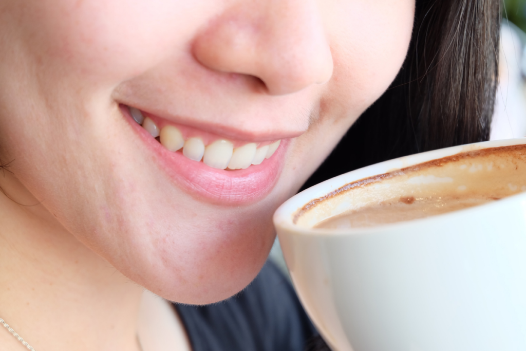 Coffee and Tea Tips to Protect Your Teeth and Gums